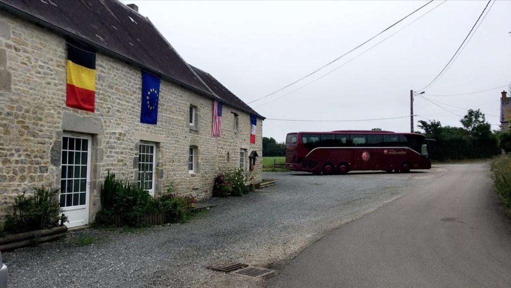 Chevrerie De La Huberdiere Liesville-sur-Douve 외부 사진